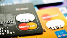 Jak korzystać z karty kredytowej?